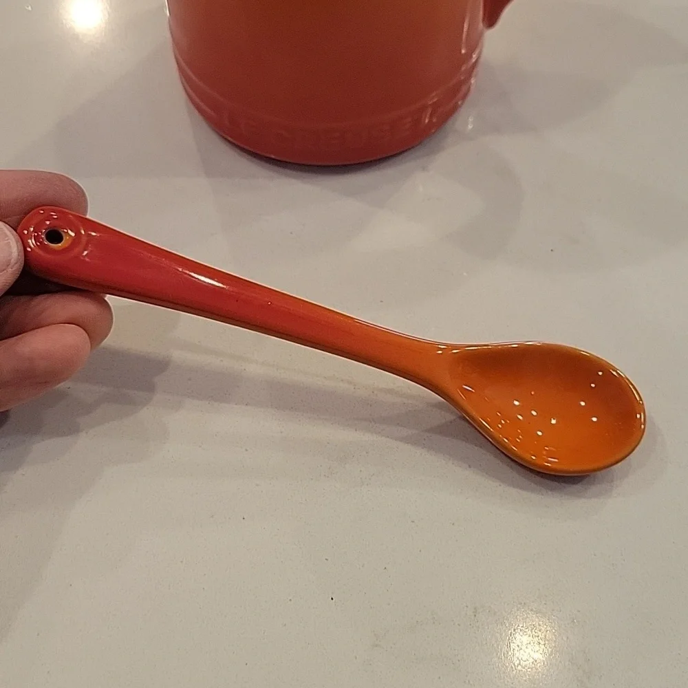 Le Creuset spoon retired